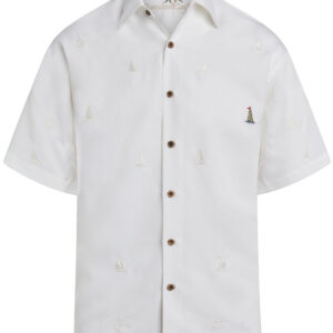 Bamboo Cay sailboat camp shirt off white